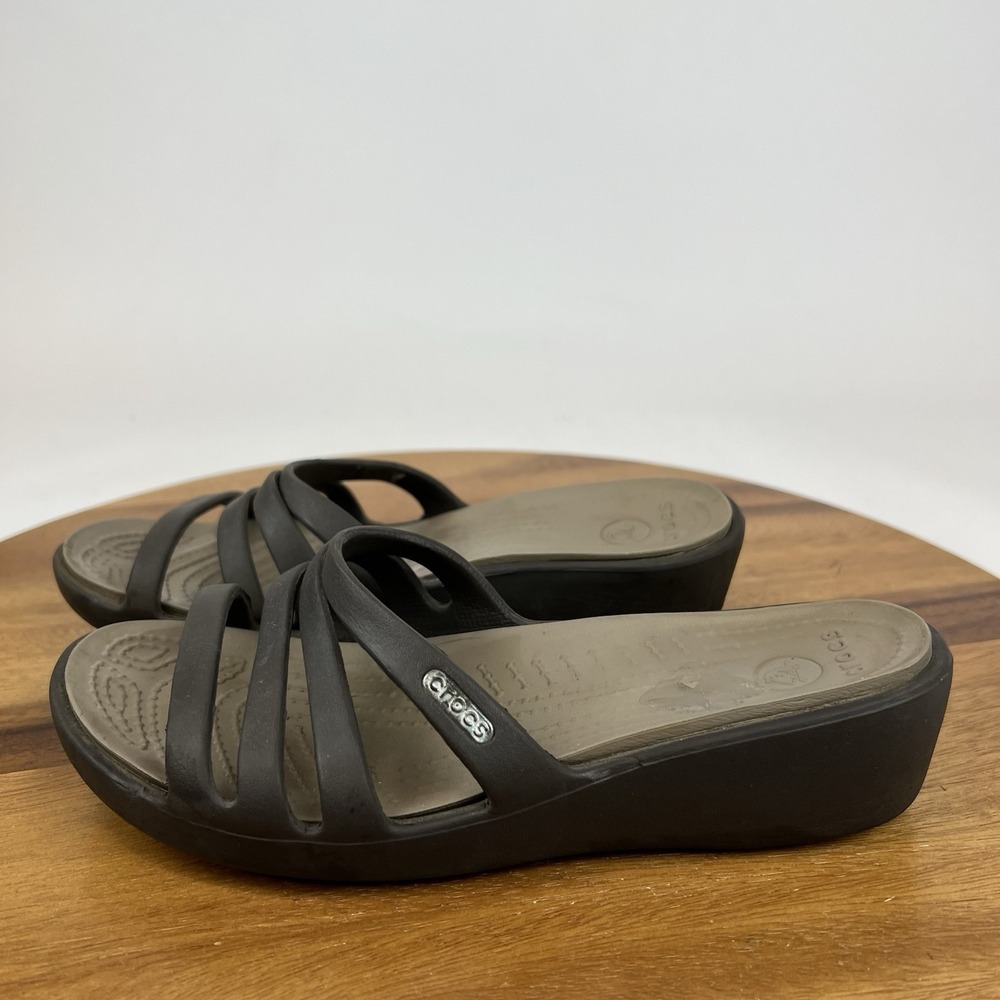 Womens Crocs Rhonda Brown Slip On Comfort Mini Wedge Slides Sandals Size 6 M GUC - Picture 2 of 8